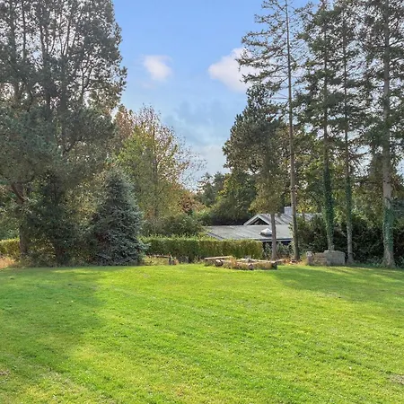 2 Bedroom Lovely In *