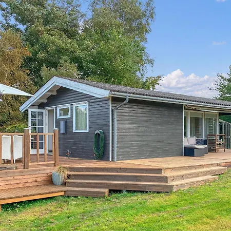 2 Bedroom Lovely In בית נופש Præstø