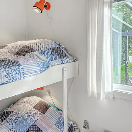 2 Bedroom Lovely In
