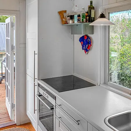 2 Bedroom Lovely In *