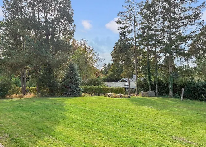 2 Bedroom Lovely In *