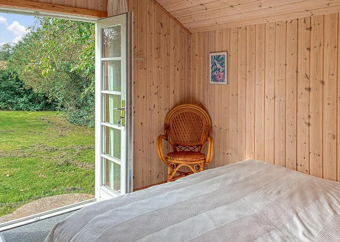 2 Bedroom Lovely In בית נופש Præstø