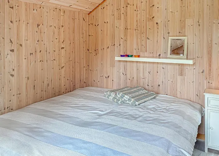 2 Bedroom Lovely In בית נופש